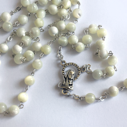 Rosenkrans af gte perlemor