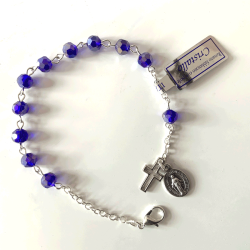 Armbnd med glasperler, kors og mariamedaljon
